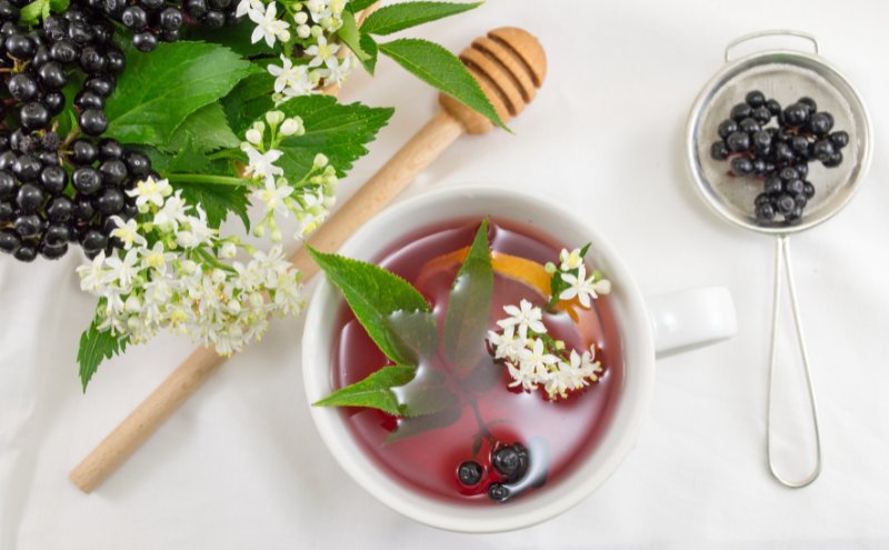 Boost your immune system naturally with elderberry supplements. Rich in antioxidants, they help fight off colds and flu while supporting overall wellness.